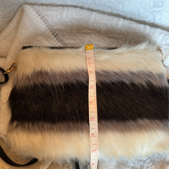 Bam Forever Black and White Faux Fur Crossbody Bag with adj strap. NWOT - Picture 11 of 12